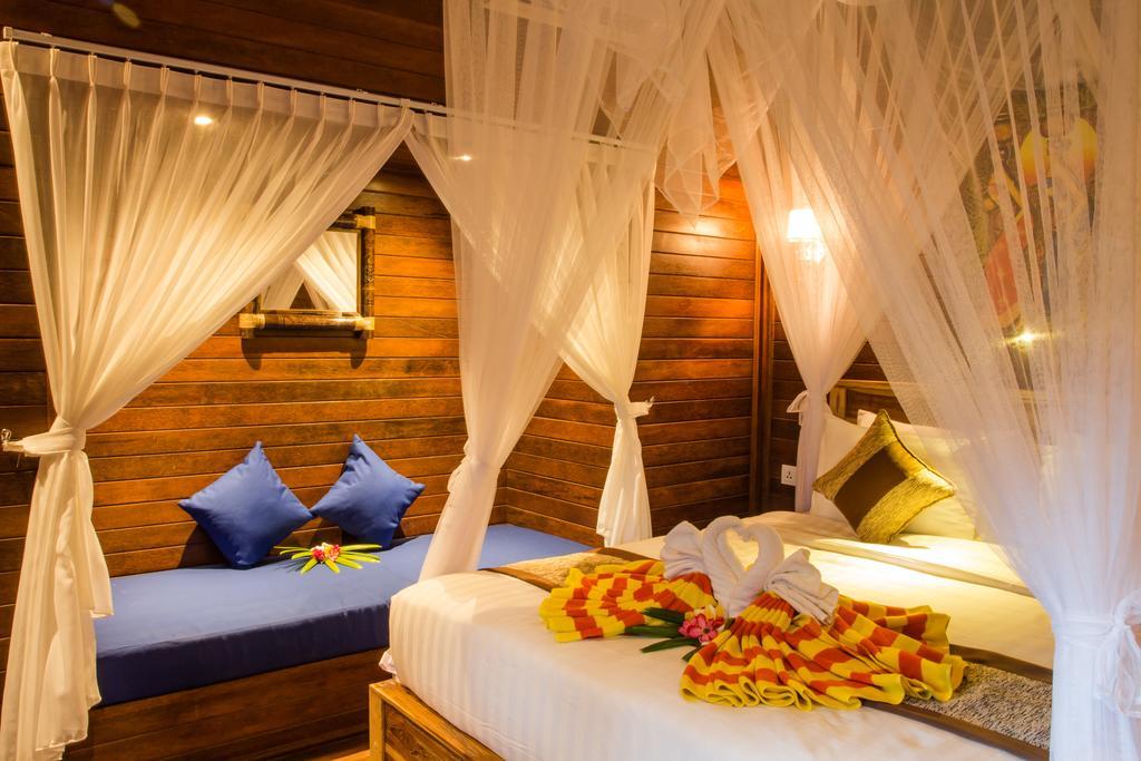 Seaside Huts Lembongan Hotel Exterior photo